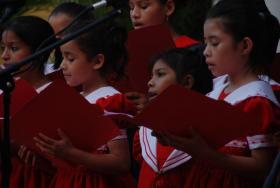 Presentación del coro infantil